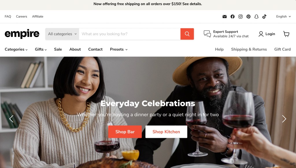 Shopify Empire teması örnek vitrin — geniş arama, yardım linkleri ve hero slider